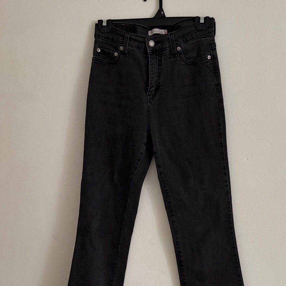 Levi's Women's Black Straight Leg Jeans
